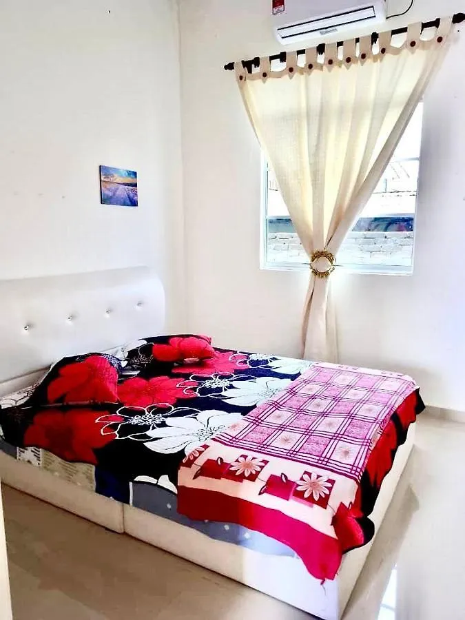 Homestay Kampung Belah Dua ile iletişim